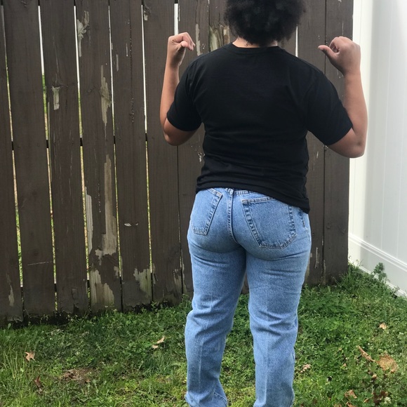 Meet your Posher, Brittany - Picture 7 of 8